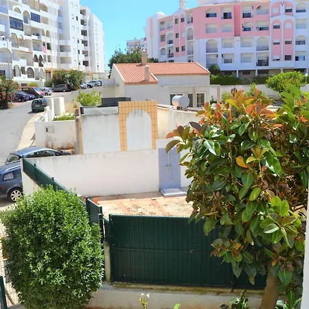Espacoso Com Estacionamento Incluido Apartman