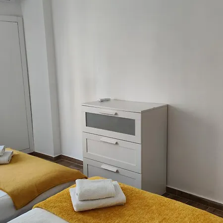Espacoso Com Estacionamento Incluido Apartman *