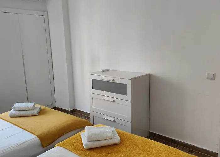 Espaçoso Com Estacionamento Incluído By Qozzy Appartement *