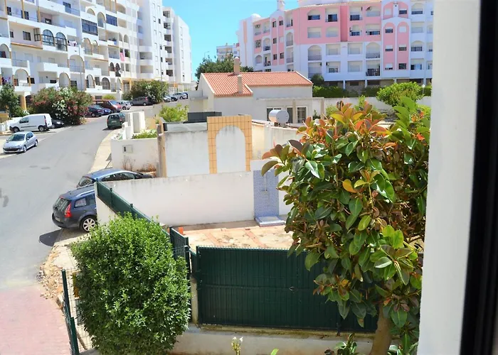 Espacoso Com Estacionamento Incluido By Qozzy Apartment